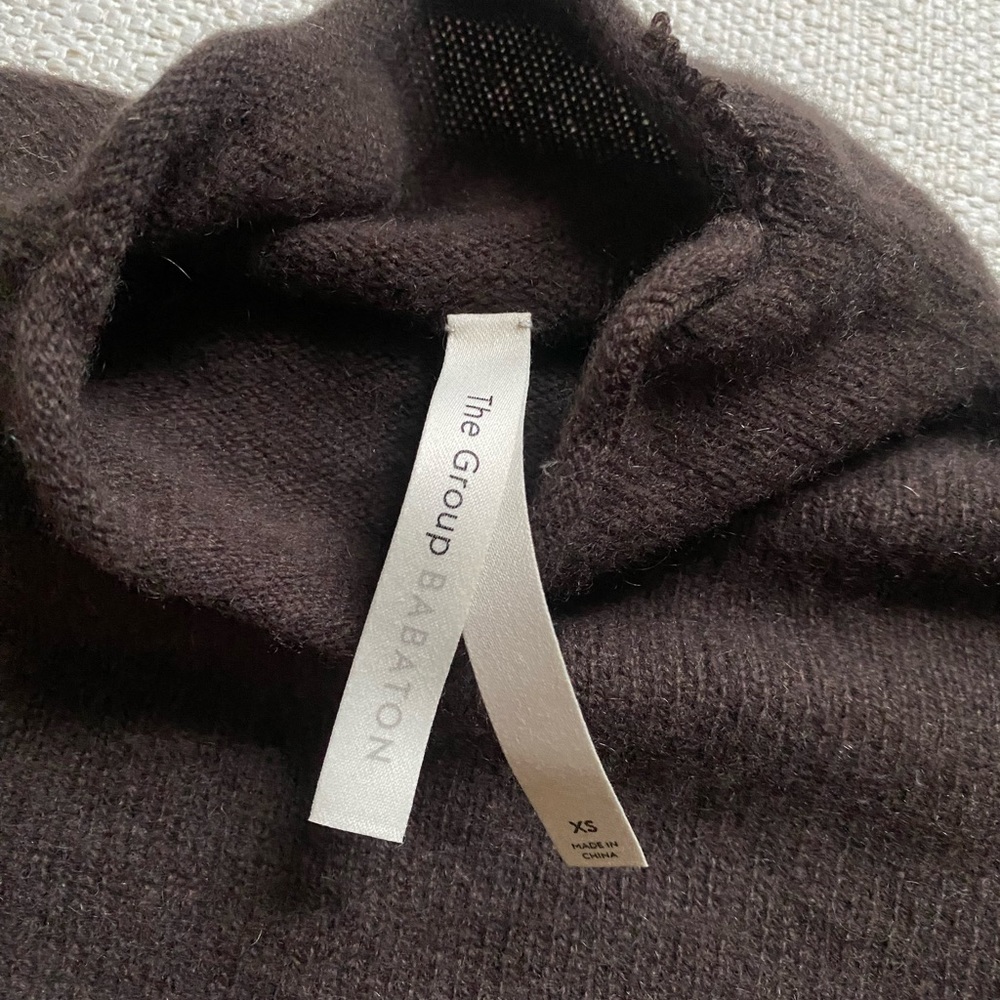 Aritzia Babaton sweater XS, 100% Cashmere, loose fit, - Picture 2 of 7